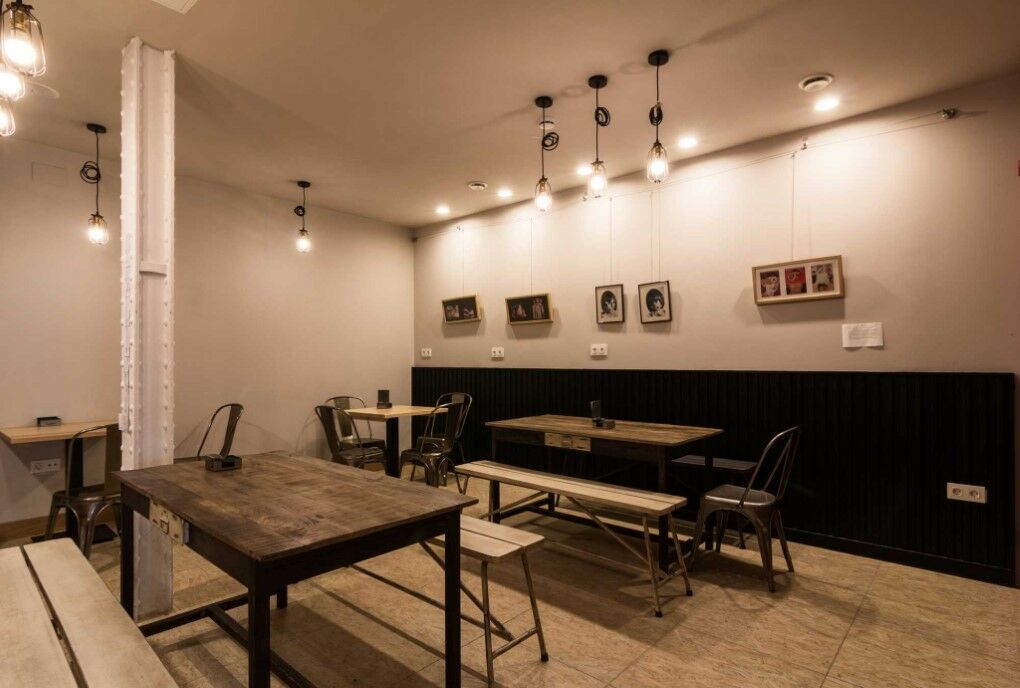 Guitar Hostel Бильбао Экстерьер фото