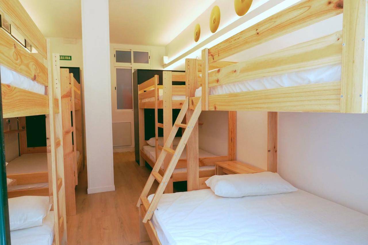 Guitar Hostel Бильбао Экстерьер фото
