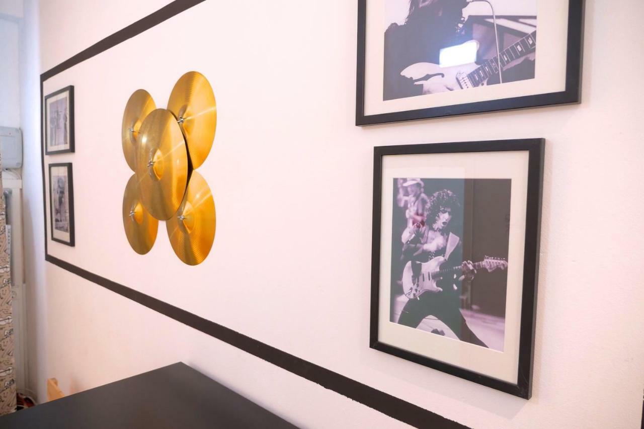 Guitar Hostel Бильбао Экстерьер фото